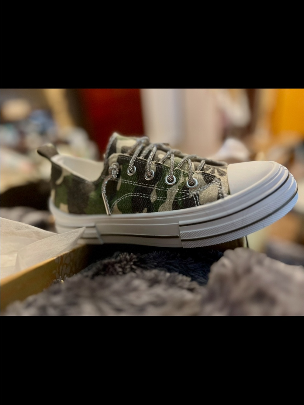 Brand new Very G camo sparkly laces sz 8